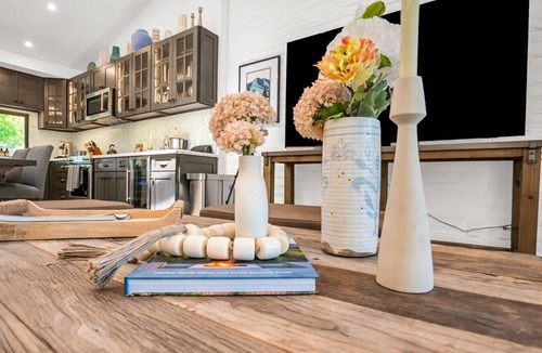 Napa House | Luxe Condo with Scenic Golf Views + BBQ + Fire Pit