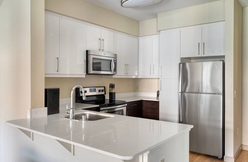 Dublin Apartment | Luxe Dublin 3BR w/Pool & Spa, nr BART & Groceries, by Blueground