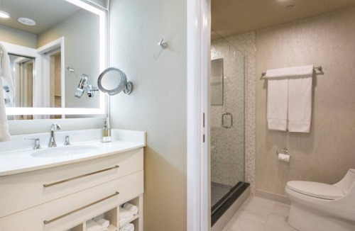 Winchester Apartment | Luxurious 4-Bedroom Presidential Suite at the Westgate Las Vegas Resort & Casino