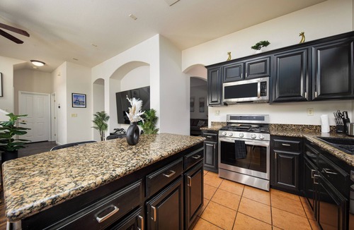 Elk Grove House | Luxurious 5 Bedroom Retreat with Saltwater Pool