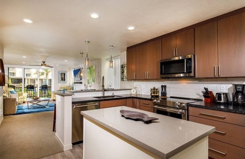 Townsite Condo | Luxurious and Spacious Condo steps from the Beach