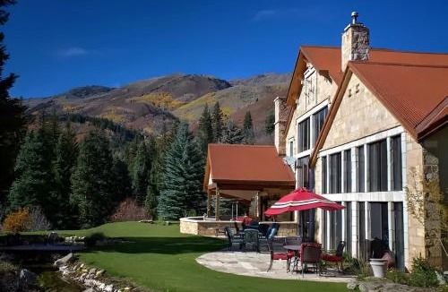 Midway House | Luxurious Mountain Retreat with Pool