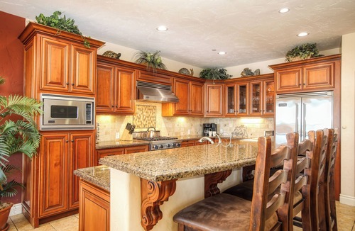 Downtown Condo | Luxurious Valentina Suites Penthouse in Pismo Beach