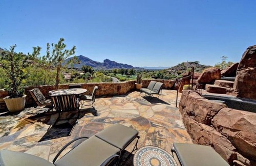 Paradise Hills House | Luxury 2-bedroom house in fabulous Paradise Valley