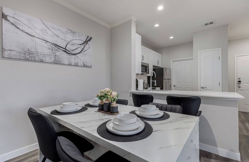 McDowell Mountain Apartments Apartment | Luxury 2-bedroom Condo with AC in lovely Scottsdale