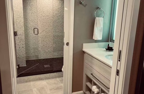 Las Vegas Apartment | Luxury 4-bedroom Presidential Lock off Suite in Westgate Resort & Casino