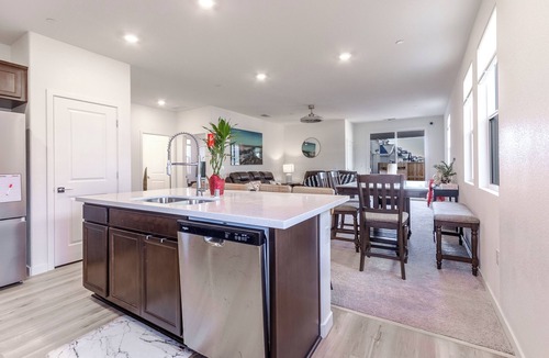 Elk Grove House | Luxury 4BR/3BA Retreat Near Casino, Parks & Fine Dining! Book Your Stay Now!