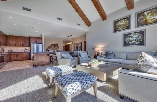 Lakeside Park Condo | Luxury 4Br Residence steps from Heavenly Village & Gondola by RedAwning