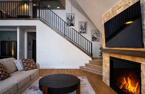Meadow View Heights Cabin | Luxury A-Frame - Sauna - Hot Tub - Bunk Room – Sleeps 10 – L2 EV Charger