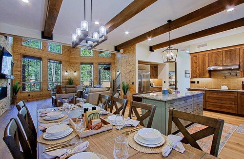 Prescott Cabin | Luxury Cabin in a woods! Private location 7000 ft elevation, 4 seasons!