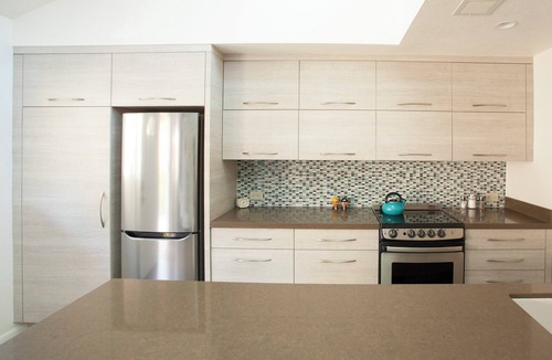 Old Las Palmas Condo | LUXURY CONDO, DOWNTOWN, NOBODY ABOVE OR BELOW, LAUNDRY, PARKING