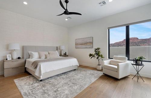 Kanab House | Luxury Desert Oasis in Kanab Near Zion Family