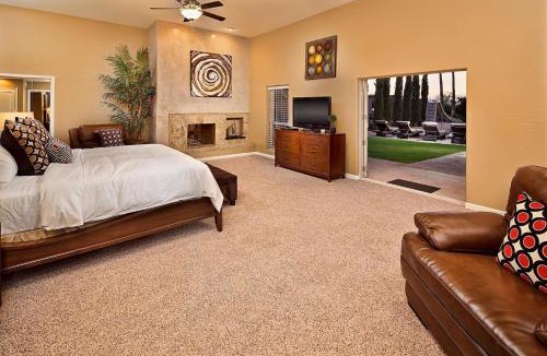 Paradise Heights Villa | Luxury Estate, Heated Pool, Pickleball Court, More