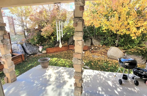 West Valley City House | Luxury Executive Duplex Main Level, Huge Master, Large Kitchen