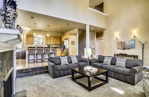 RiverWild Cabin | Luxury Family Resort Cabin with Pool, Hot Tub, and Deschutes River Trail Access in Bend, Oregon