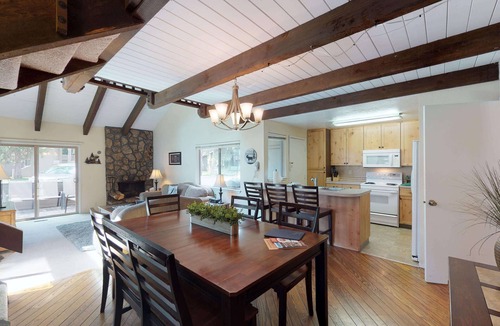Tennis Village Condo | Luxury Group Retreat with Access to Exclusive Golf