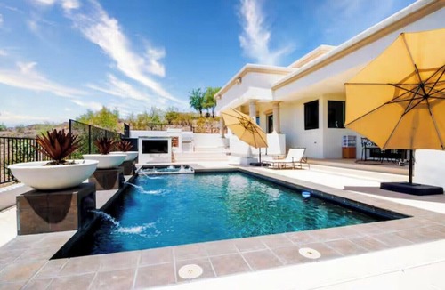 Paradise Valley House | Luxury Home: Breathtaking Views, Salt Pool & Gym