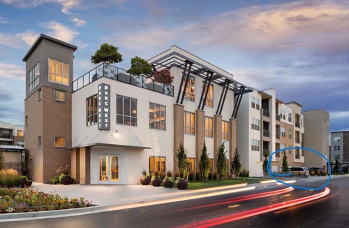 Draper Apartment | Luxury Living with Resort Amenities King bd Queens bd Sofa bd GymPoolHot Tub Fast WiFi