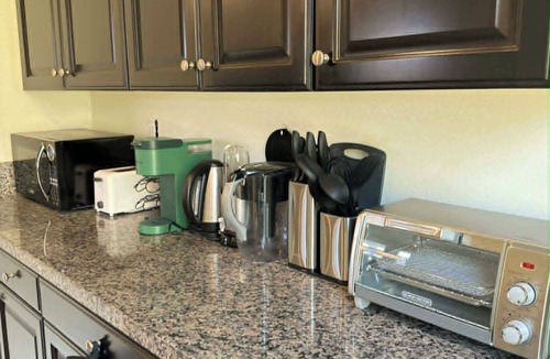 Mira Loma Apartment | Luxury Modern Home by Skyview Center