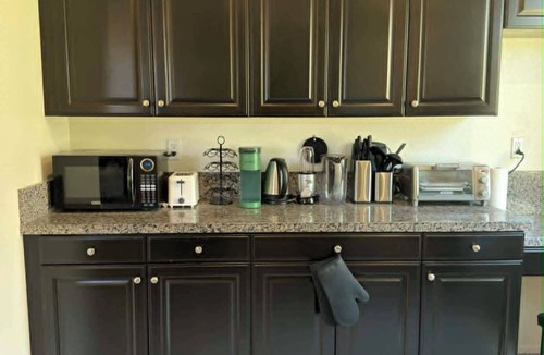 Mira Loma Apartment | Luxury Modern Home by Skyview Center