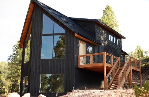 Mammoth Creek House | Luxury Mountain Family Retreat with Sauna near Zion & Bryce