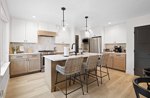 McCall House | Luxury Mountain Retreat Near Golf, Lake, Skiing and Scenic Trails