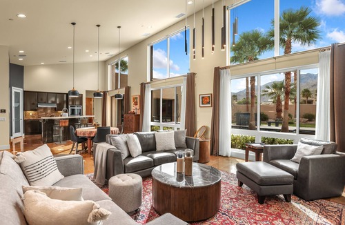 Palm Springs House | Luxury Palm Springs Retreat. Pool, Spa & Stunning Mountain Views