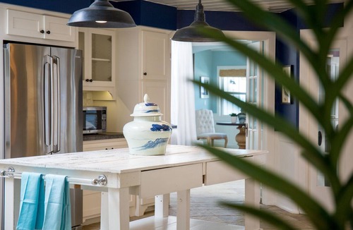 South Oceanside Condo | Luxury Penthouse Condo, Sunroom with Ocean Views – 20 STEPS TO THE OCEAN!