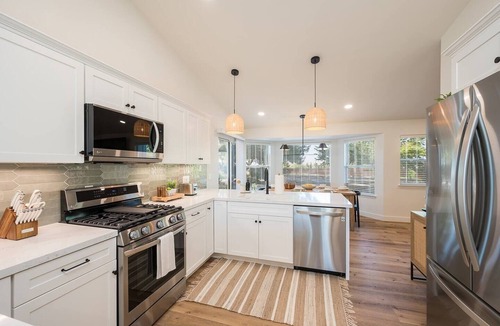 Paso Robles House | Luxury Pet Friendly 3BR in Wine Country