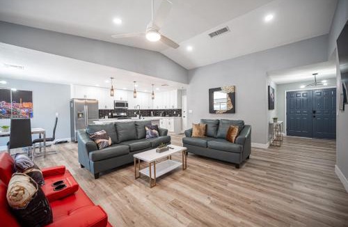 Summerlin House | Luxury Retreat The Vegas Edition