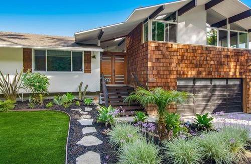 Laguna Beach House | Luxury Retreat with Views, AC, and full gym in Laguna Beach