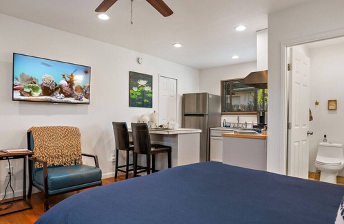 Baywood-Los Osos House | Luxury Studio Retreat | Private Patio & Kitchen