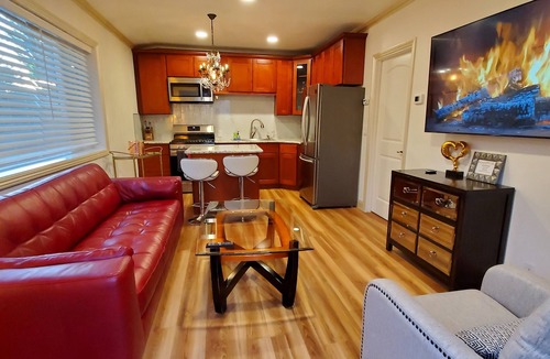 Seaside House | Luxury Suite for Two, just minutes to Carmel.