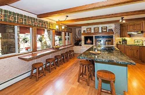 South Lake Tahoe House | Luxury Swimming Pool Estate on Golf Course