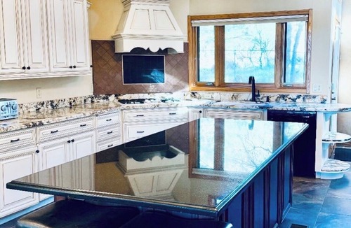 Swiss Manor House | Luxury Swiss Manor on Mount Elden -2250sq ft, 3 Bed, 2 Bath, Direct Trail Access