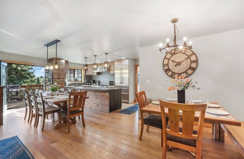 Lake Forest House | Luxury Tahoe City Retreat Hot Tub & Theater