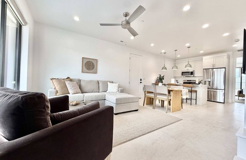 Kanab House | Luxury townhome near Zion and Bryce Canyon