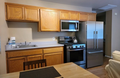 Atascadero Cottage | Luxury Turn-Key Cottage Rental, California Central Coast, Nearby Gym & Pool
