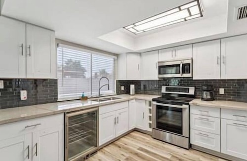North Mountain House | Luxury Vacation Home in Phoenix - Pool - Sleeps 17