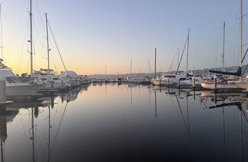 Alameda Boat Rental | Luxury Yacht Stay. A spacious floating getaway awaits you!