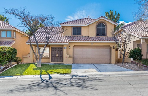 Summerlin House | LV- Summerlin Pool Home – Near Red Rock & LV Strip 30 nts Minimum 149/nt No Tax