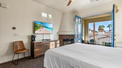 La Quinta Villa | LV000 Freshly Furnished Upstairs LV Studio
