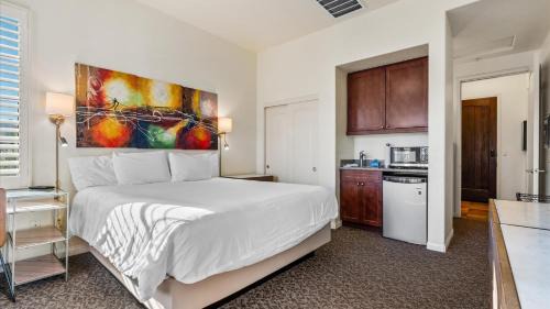 La Quinta Villa | LV000 Freshly Furnished Upstairs LV Studio