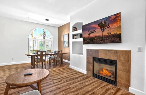 La Quinta Apartment | LV103 Downstairs 1 Bedroom in a Quiet Location