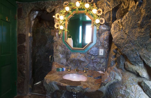 San Luis Obispo Hotel | Madonna Inn