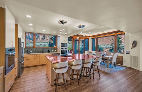Kayenta House | Magical Home in Kayenta Surrounded by Red Rocks, Zion