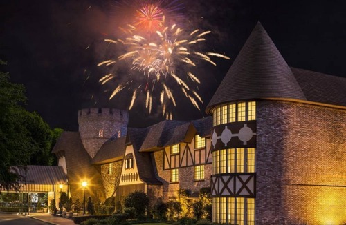 Anaheim Resort House | Magical Retreat! 4 Units Close to Disneyland | Free Disney Shuttle + Pool