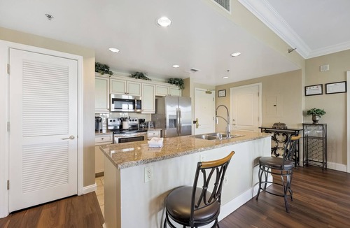 Lake Las Vegas Condo | Magical water views of Lake and Pool! 2 Bed/2bath 30 minutes to the strip