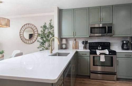Oxford Condo | Magnolia Row