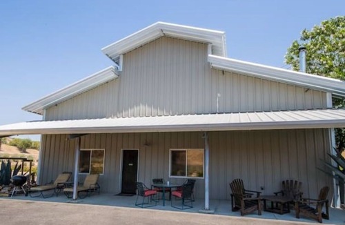 Lake Nacimiento House | Majestic 3 Bed, 2 story loft/majestic farm in Paso Robles